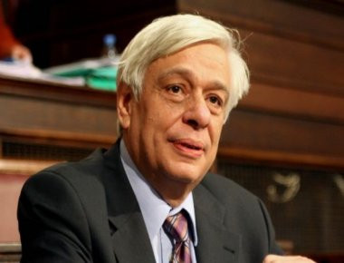 Παυλόπουλος στους Έλληνες του εξωτερικού: «Διαπρέπετε ως σημαιοφόροι της εθνικής υπερηφάνειας»